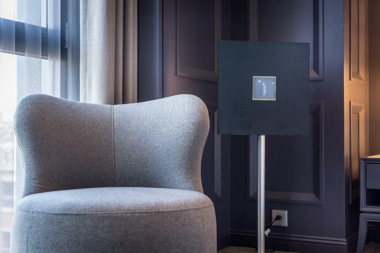 Park Lees Hotel Kaohsiung Buitenkant foto The Smart Mirror