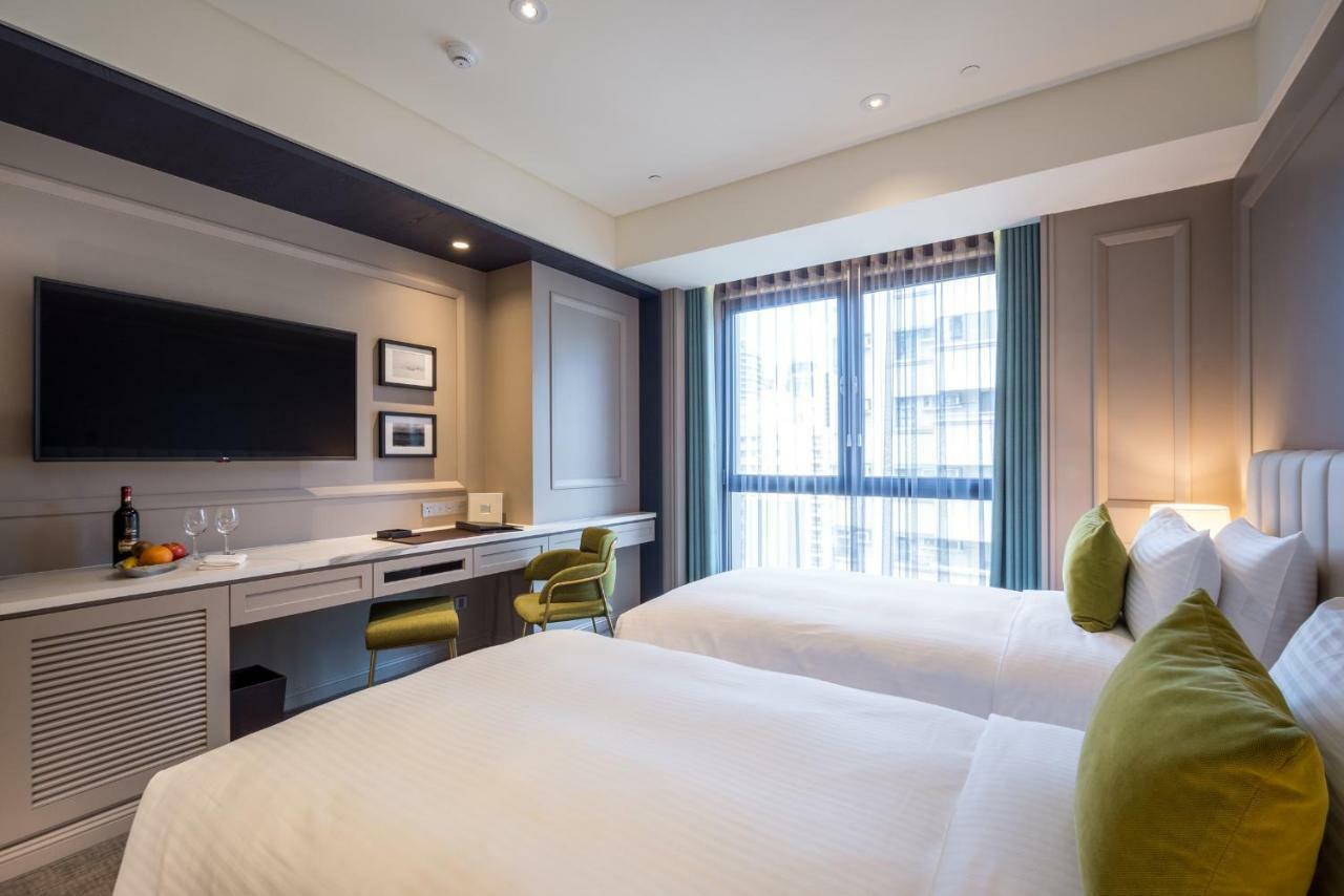 Park Lees Hotel Kaohsiung Buitenkant foto Deluxe Room